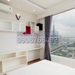 Thảo Điền Pearl cho thuê căn 2 phòng ngủ lầu cao có nội thất view L81 – sông