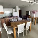 Thảo Điền Pearl cho thuê căn hộ 2 phòng ngủ lầu cao nội thất cao cấp view L81